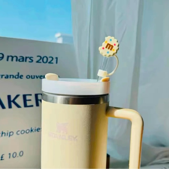 Stanley straw cover m&m cookie white new - Picture 1 of 3